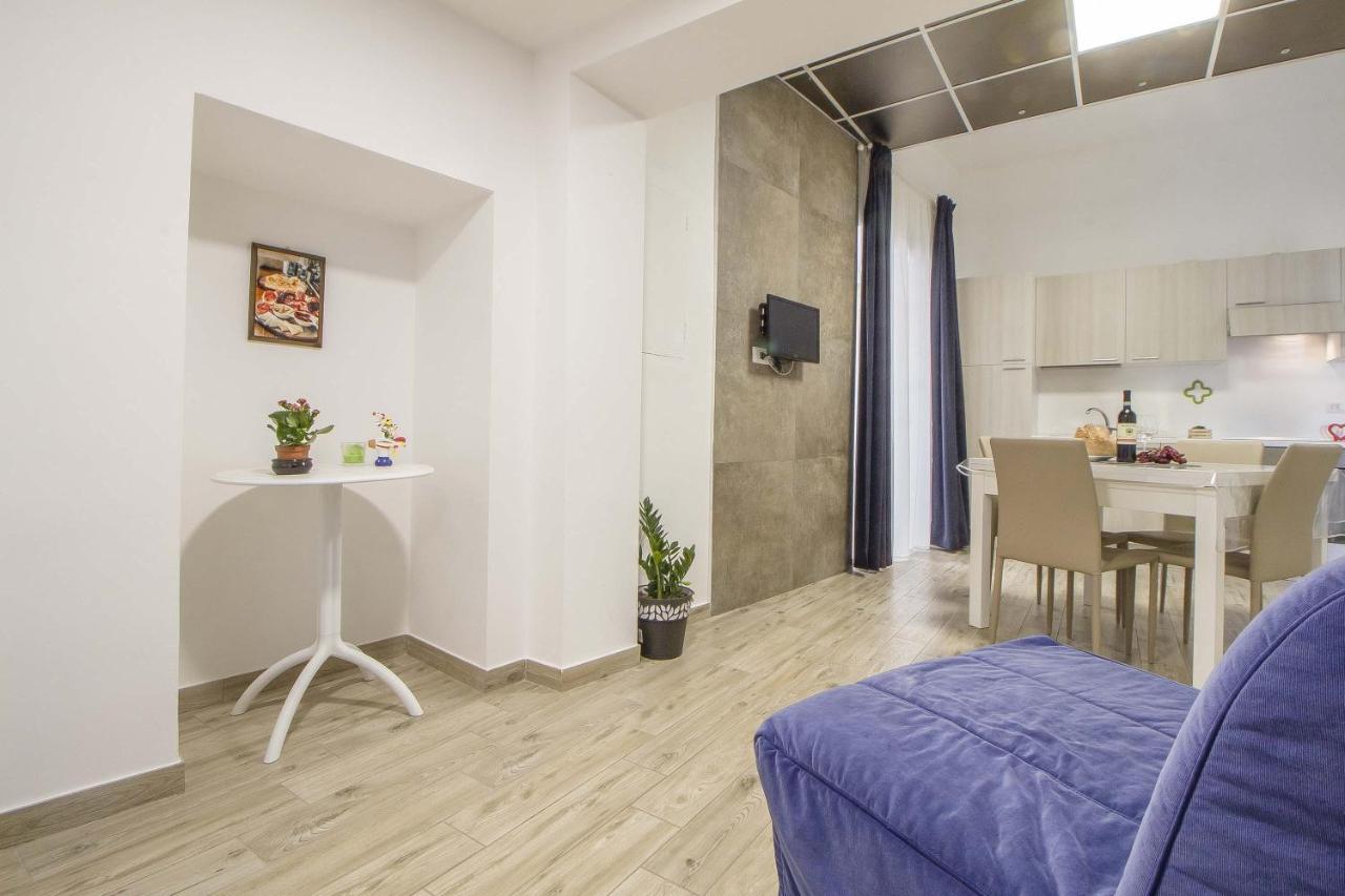 Le Dimore In Centro Con Parcheggio E Self Check-In Matera Luaran gambar