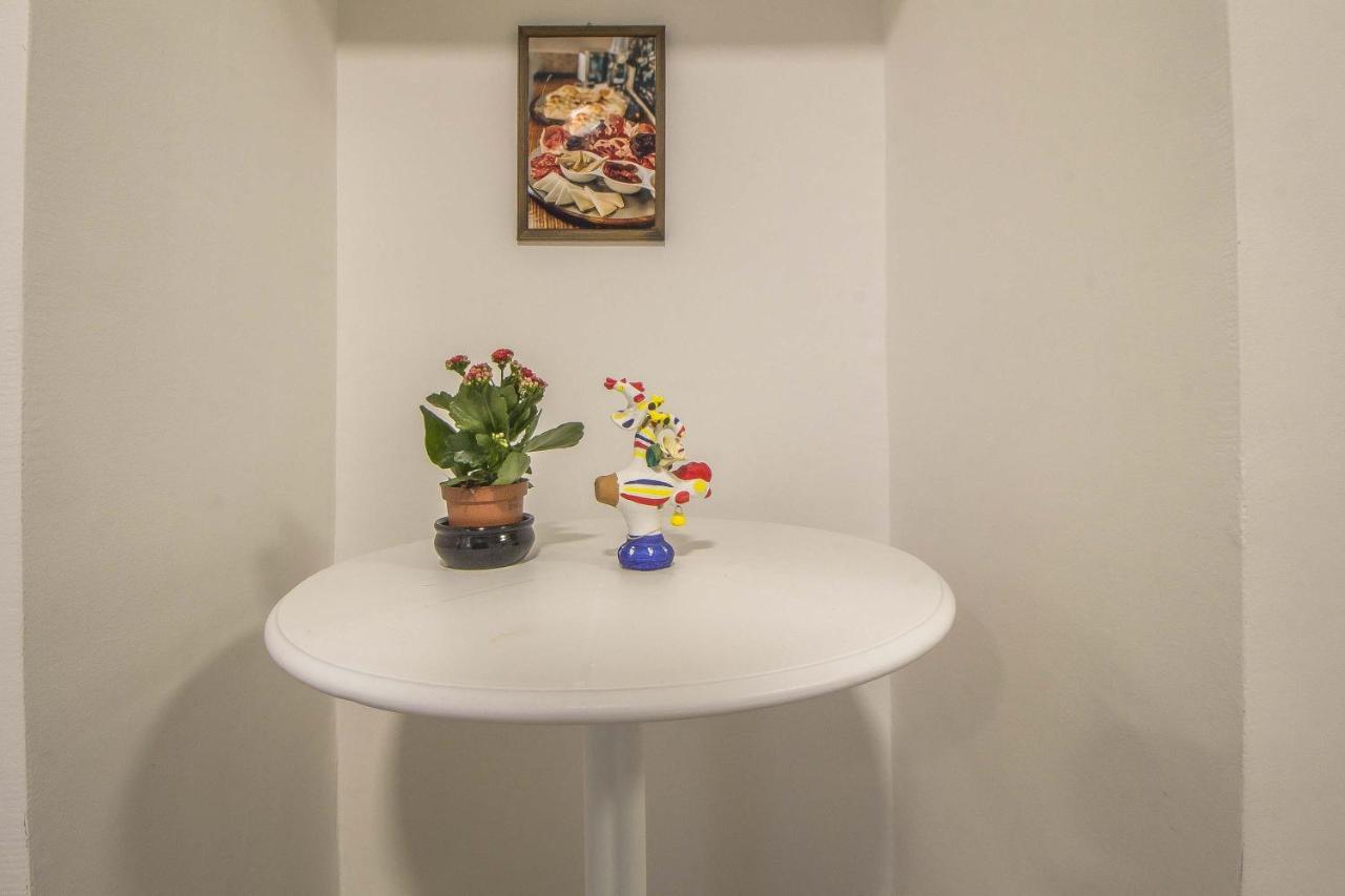 Le Dimore In Centro Con Parcheggio E Self Check-In Matera Luaran gambar