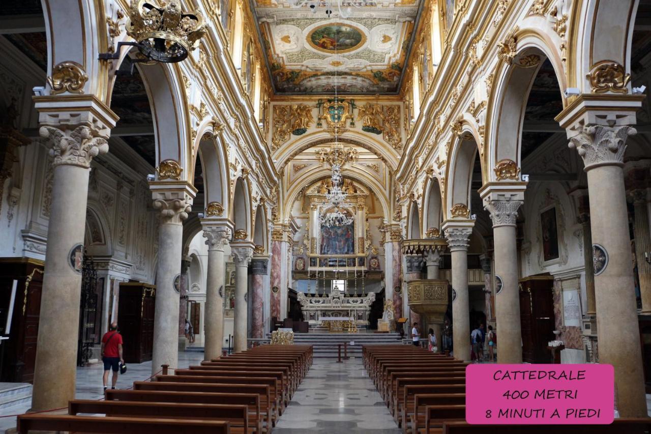 Le Dimore In Centro Con Parcheggio E Self Check-In Matera Luaran gambar