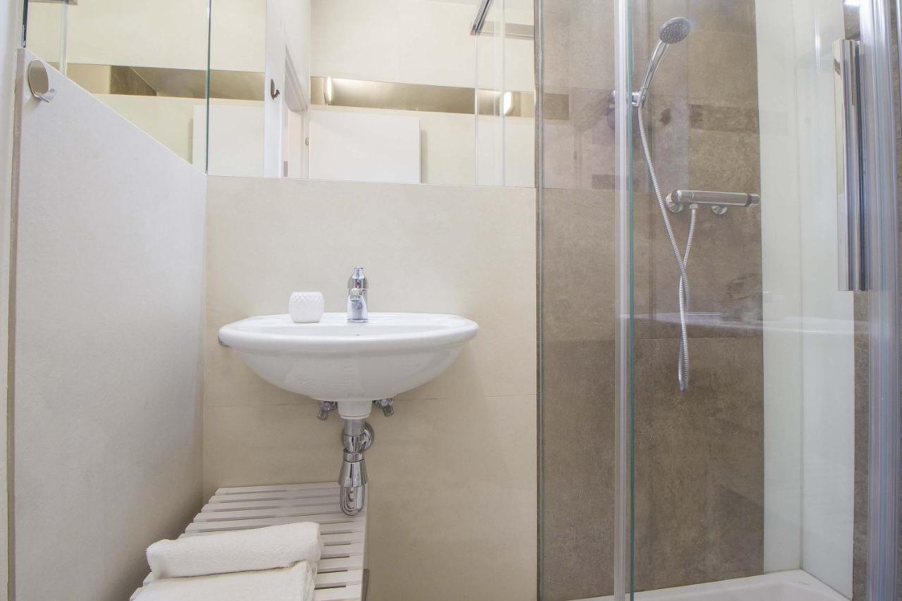 Le Dimore In Centro Con Parcheggio E Self Check-In Matera Luaran gambar
