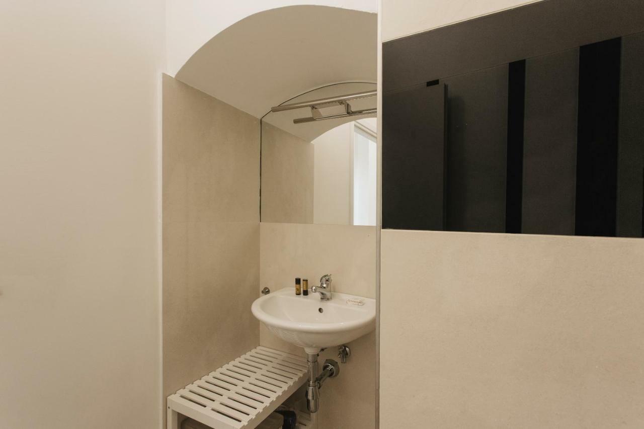 Le Dimore In Centro Con Parcheggio E Self Check-In Matera Luaran gambar